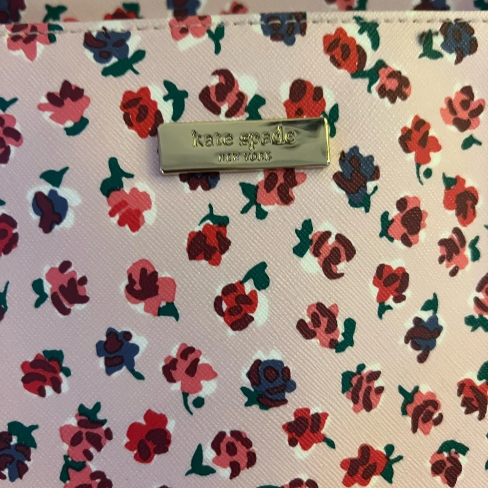 Kate Spade Spring Tote - Picture 2 of 4